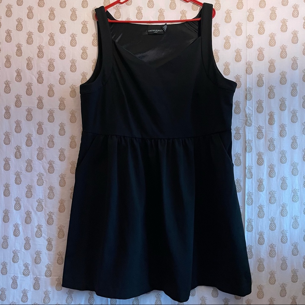 Adorable Cynthia Rowley Dress LBD